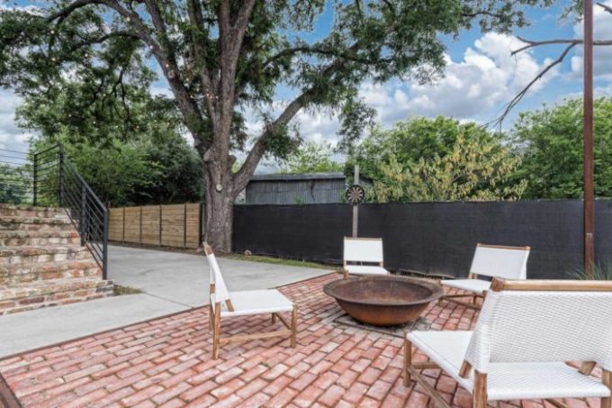 Fixer Upper Shotgun House backyard patio