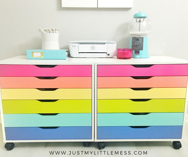 My favorite vinyl storage system 🥰🙌🏼 #cricut #cricuthacks #diy