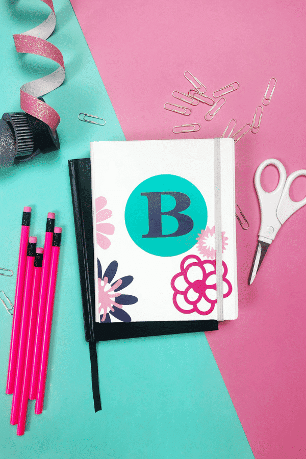 Back To School Cricut Projects to personalize your school supplies. Get school ready with cute gear for students, teachers or just for fun. Add vinyl to decorate and personalize your gear. via @brookeberry
