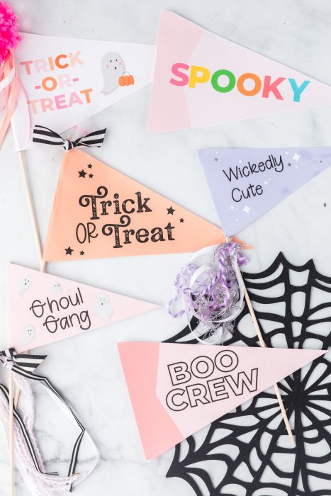 printable halloween pennant for fall and halloween decor