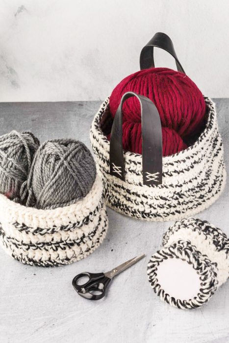 How To Crochet Baskets With Wooden Bottom - tshirt yarn and crochet patterns