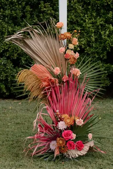 boho dried florals for wedding decor