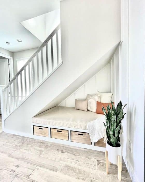 Harry Potter-Inspired Cupboard Under the Stairs Book Nook (Step-by